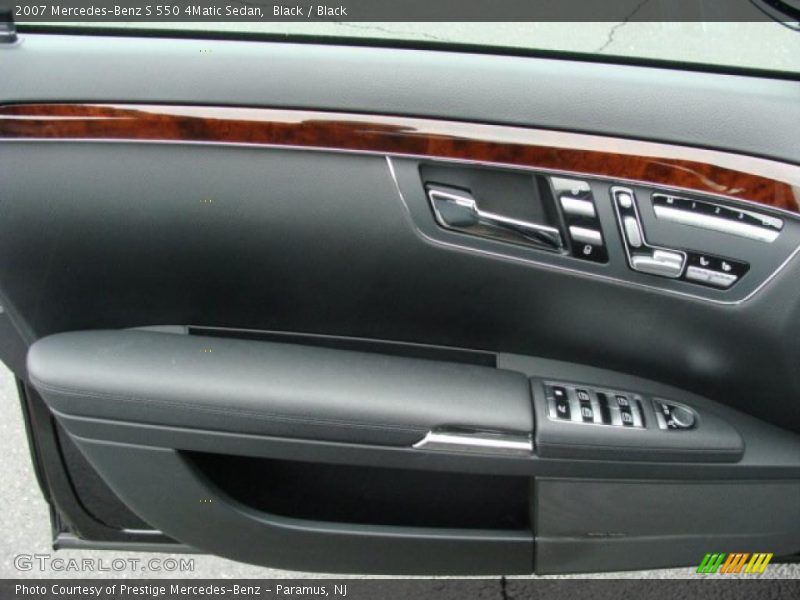 Black / Black 2007 Mercedes-Benz S 550 4Matic Sedan