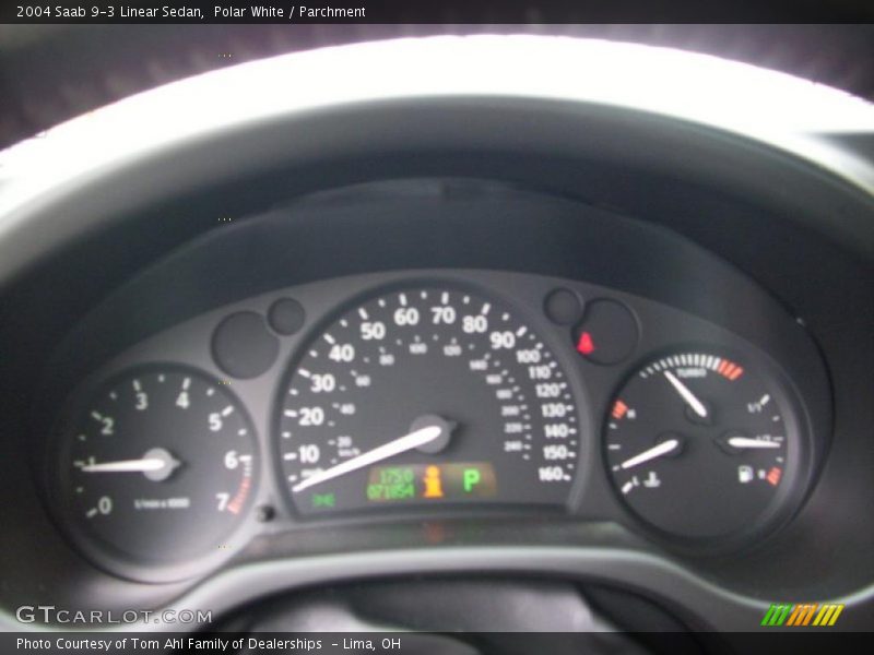 Polar White / Parchment 2004 Saab 9-3 Linear Sedan
