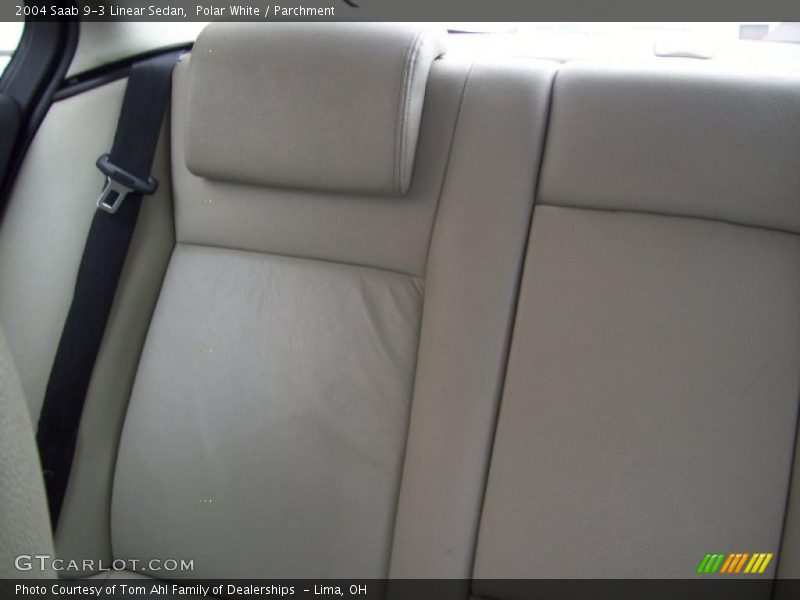 Polar White / Parchment 2004 Saab 9-3 Linear Sedan