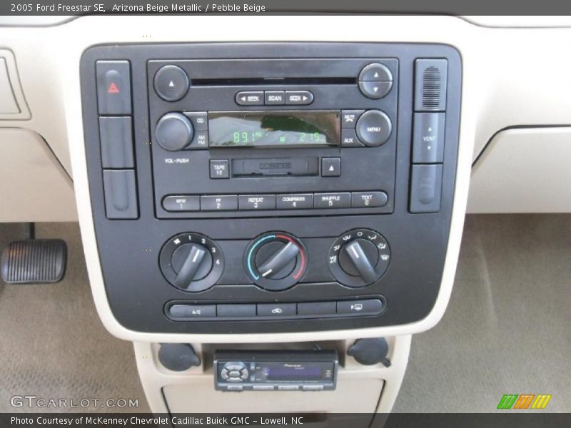 Arizona Beige Metallic / Pebble Beige 2005 Ford Freestar SE