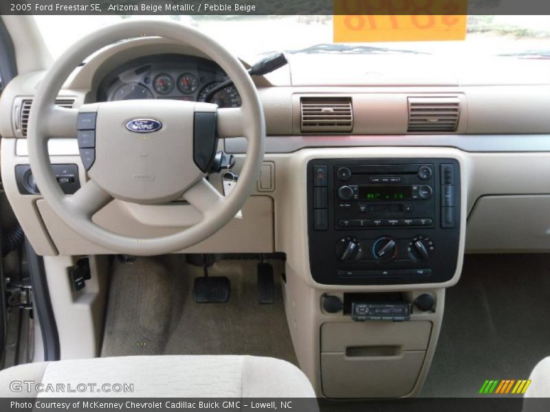 Arizona Beige Metallic / Pebble Beige 2005 Ford Freestar SE