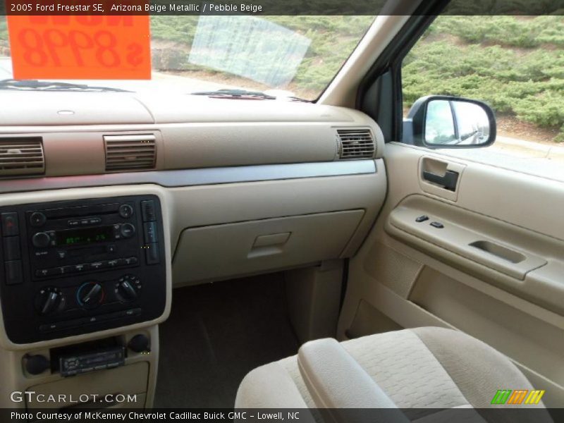 Arizona Beige Metallic / Pebble Beige 2005 Ford Freestar SE