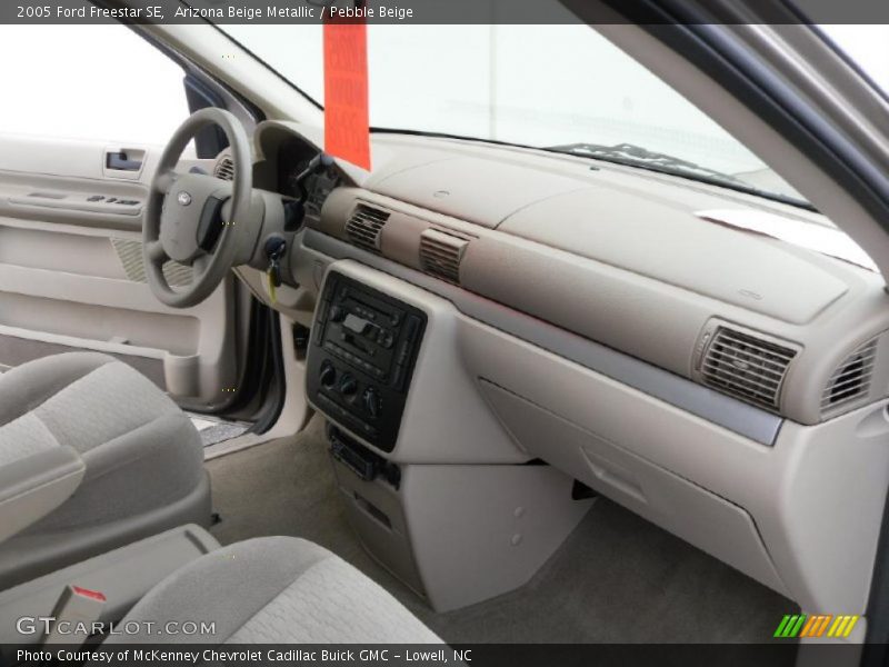 Arizona Beige Metallic / Pebble Beige 2005 Ford Freestar SE