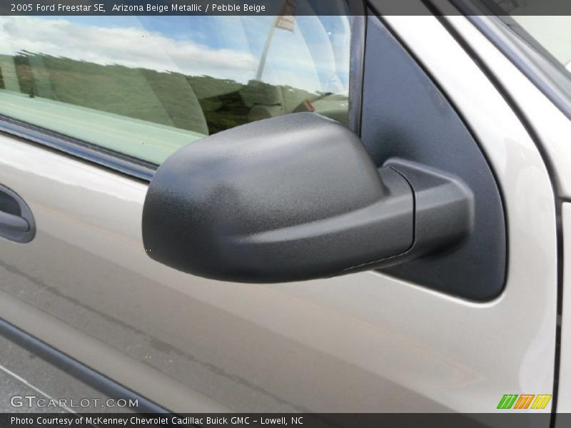 Arizona Beige Metallic / Pebble Beige 2005 Ford Freestar SE
