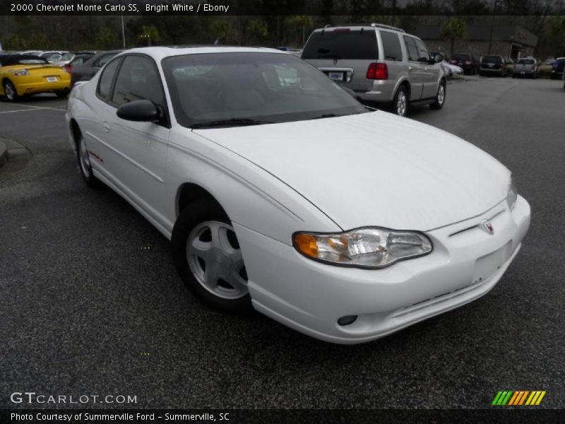 Bright White / Ebony 2000 Chevrolet Monte Carlo SS