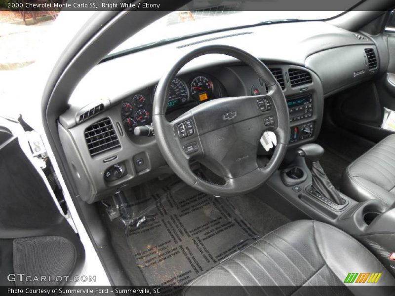Bright White / Ebony 2000 Chevrolet Monte Carlo SS