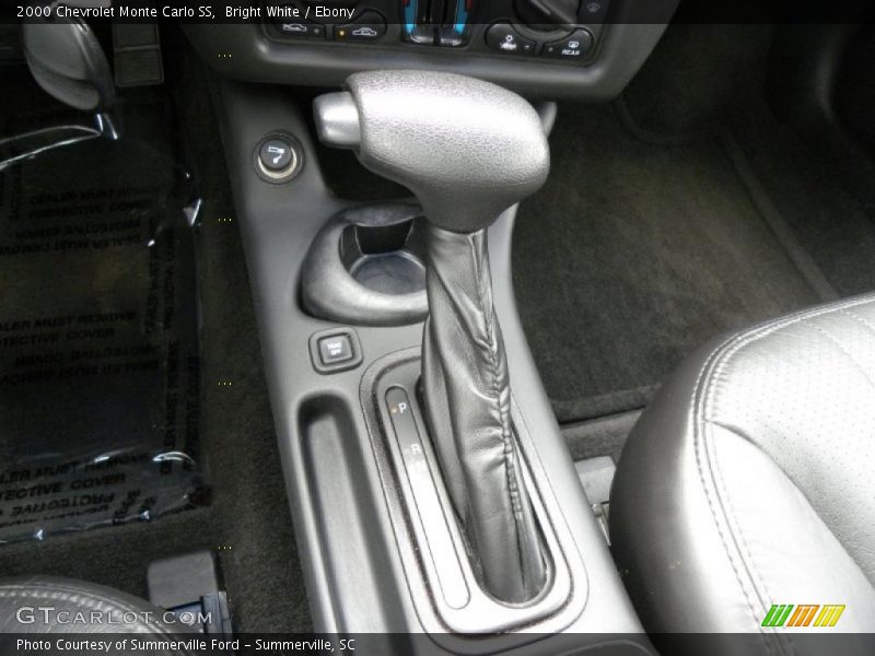 Bright White / Ebony 2000 Chevrolet Monte Carlo SS