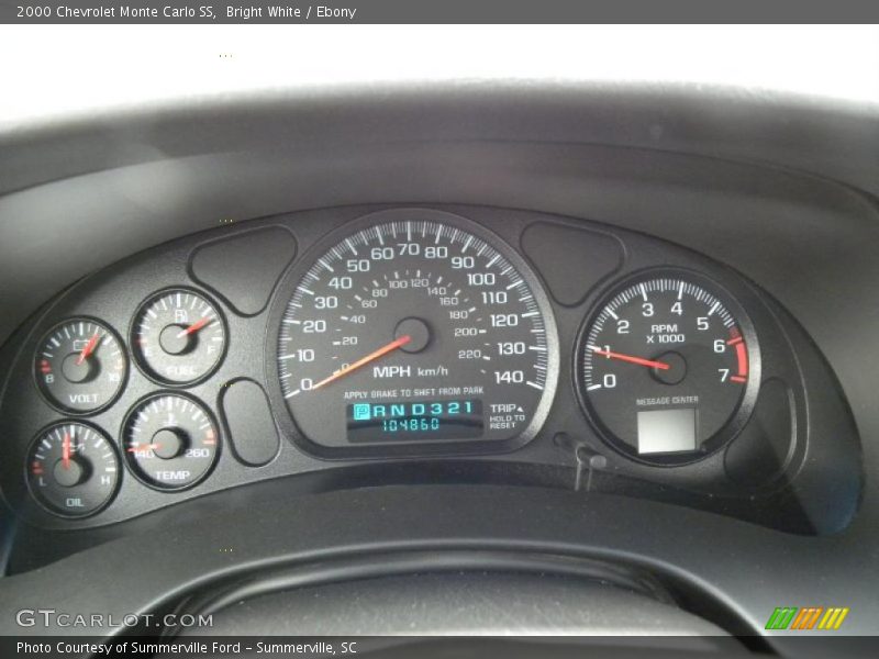 Bright White / Ebony 2000 Chevrolet Monte Carlo SS