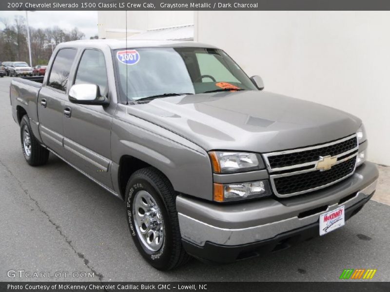 Graystone Metallic / Dark Charcoal 2007 Chevrolet Silverado 1500 Classic LS Crew Cab