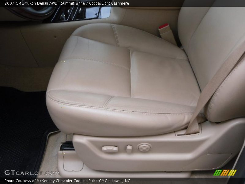 Summit White / Cocoa/Light Cashmere 2007 GMC Yukon Denali AWD