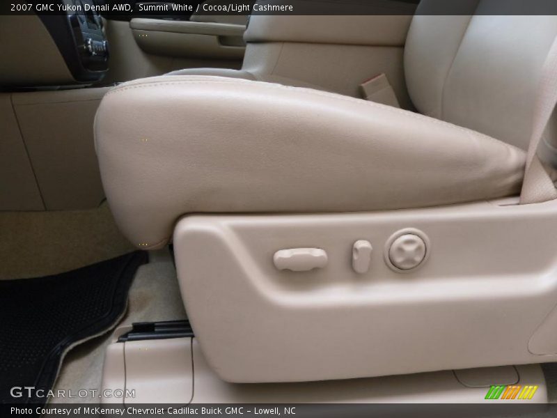 Summit White / Cocoa/Light Cashmere 2007 GMC Yukon Denali AWD