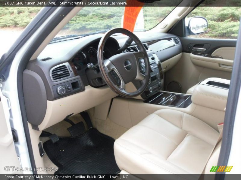 Summit White / Cocoa/Light Cashmere 2007 GMC Yukon Denali AWD
