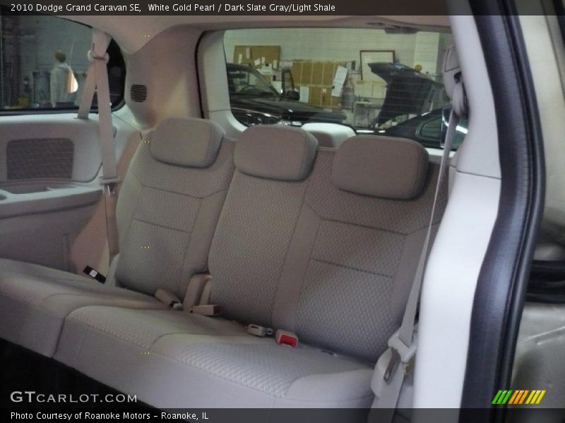 White Gold Pearl / Dark Slate Gray/Light Shale 2010 Dodge Grand Caravan SE