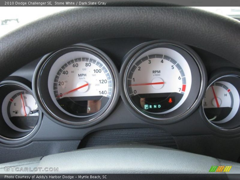 Stone White / Dark Slate Gray 2010 Dodge Challenger SE