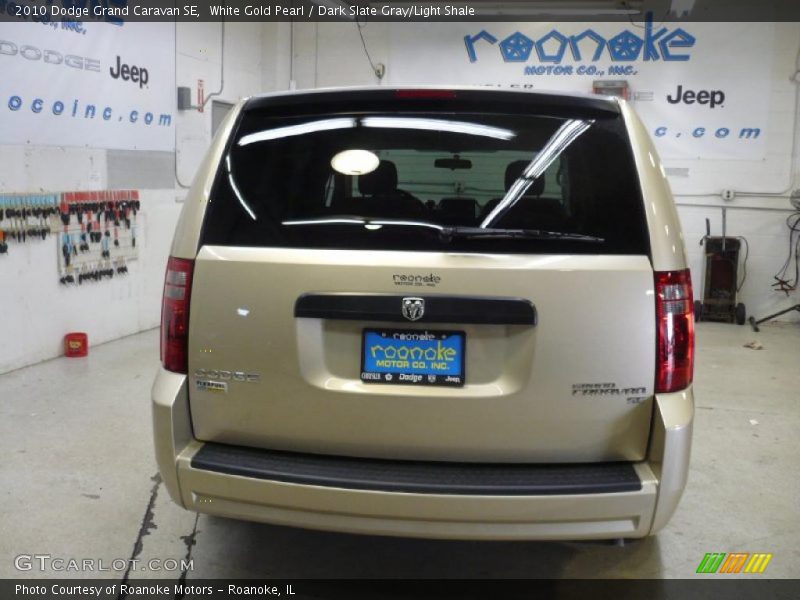 White Gold Pearl / Dark Slate Gray/Light Shale 2010 Dodge Grand Caravan SE
