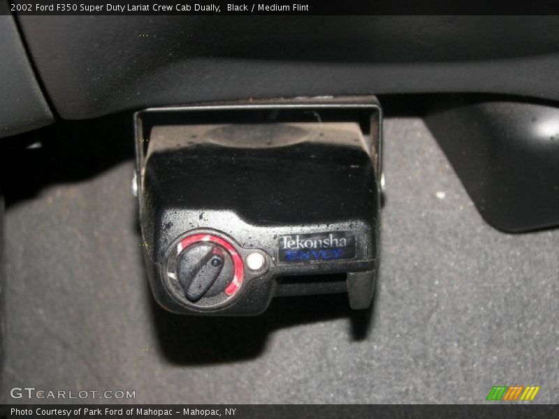 Black / Medium Flint 2002 Ford F350 Super Duty Lariat Crew Cab Dually