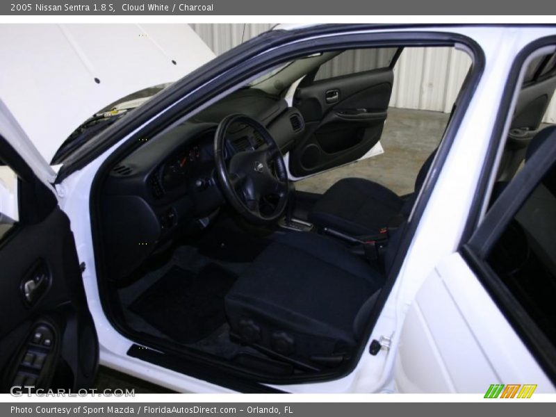 Cloud White / Charcoal 2005 Nissan Sentra 1.8 S