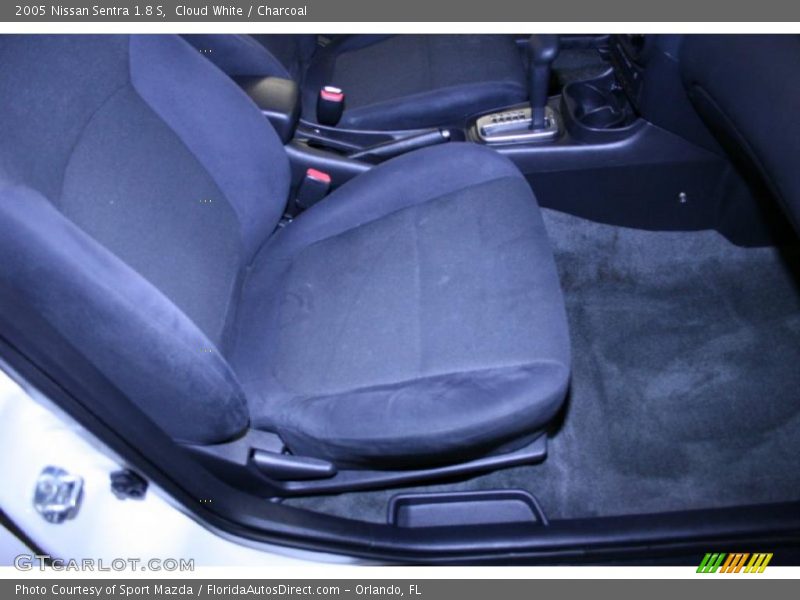 Cloud White / Charcoal 2005 Nissan Sentra 1.8 S