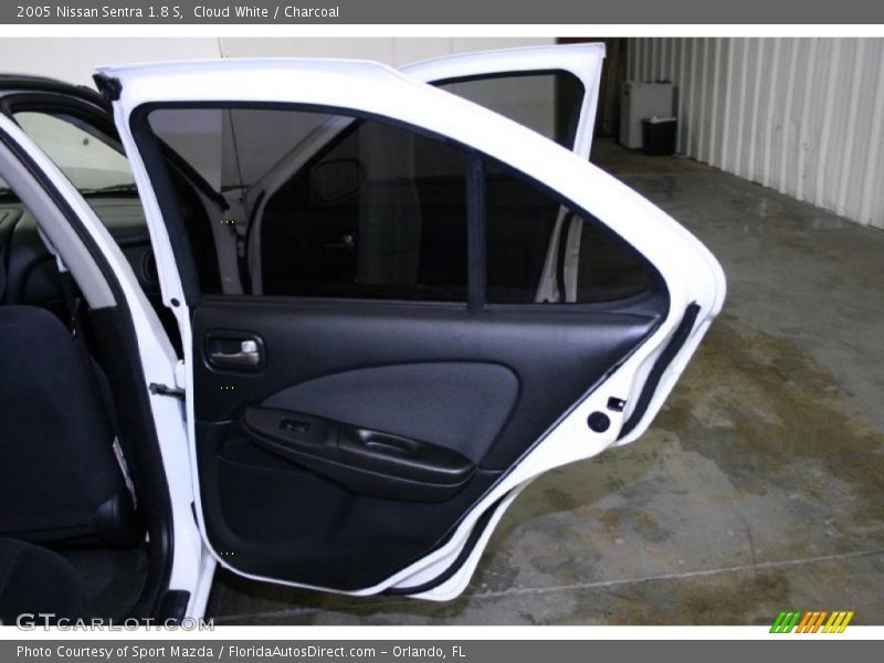 Cloud White / Charcoal 2005 Nissan Sentra 1.8 S