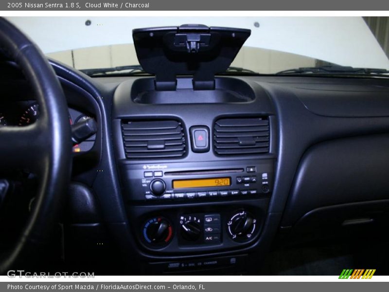 Cloud White / Charcoal 2005 Nissan Sentra 1.8 S