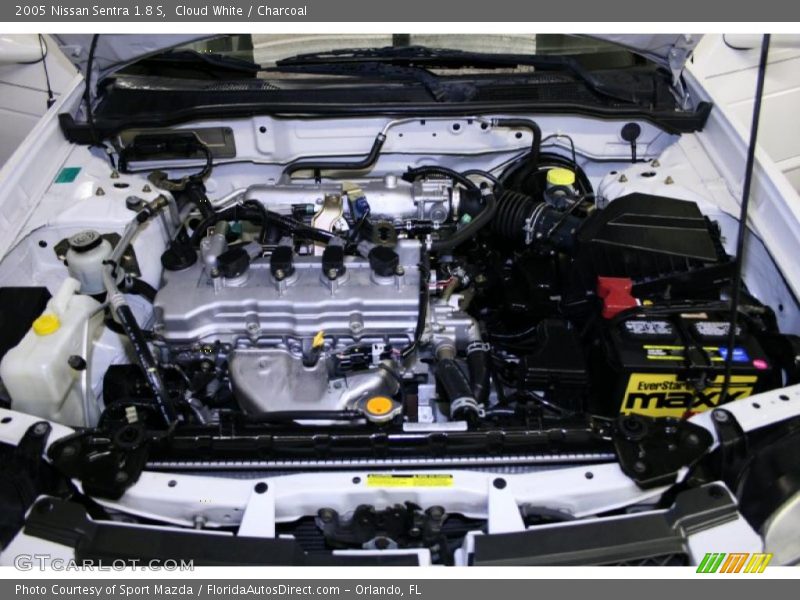 Cloud White / Charcoal 2005 Nissan Sentra 1.8 S