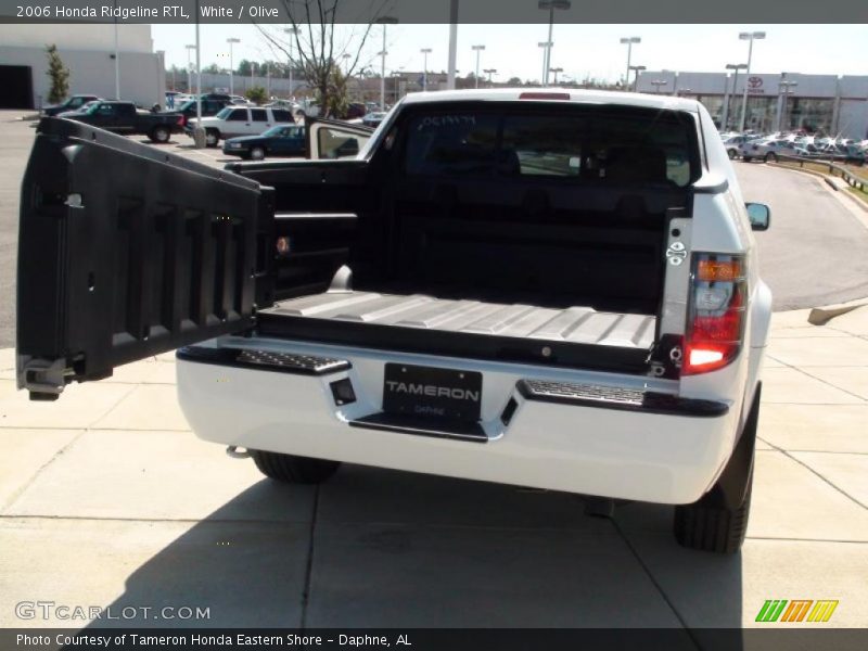 White / Olive 2006 Honda Ridgeline RTL