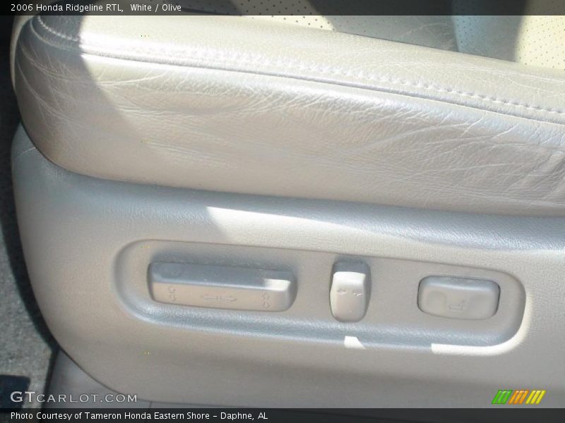 White / Olive 2006 Honda Ridgeline RTL