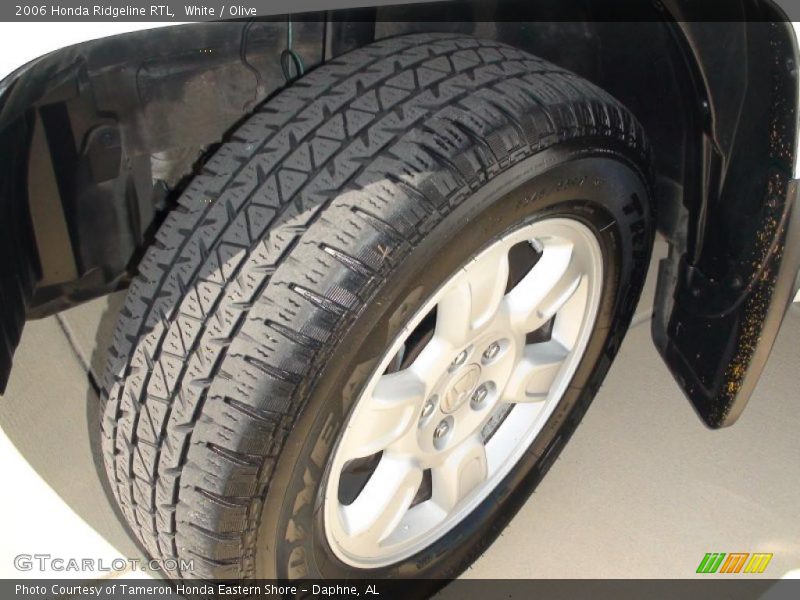 White / Olive 2006 Honda Ridgeline RTL