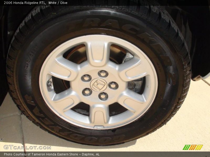 White / Olive 2006 Honda Ridgeline RTL