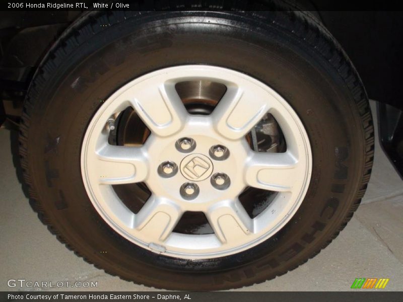 White / Olive 2006 Honda Ridgeline RTL