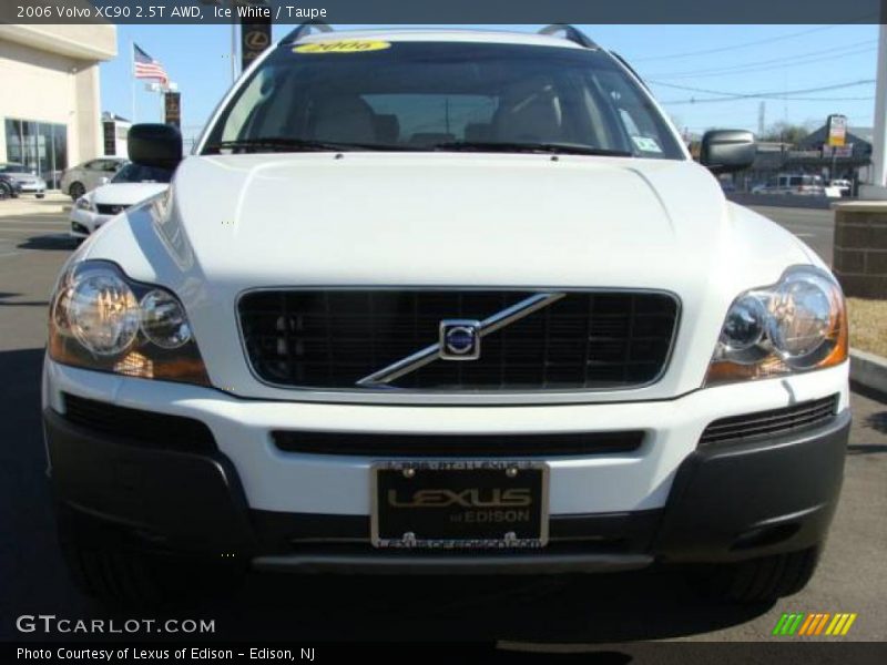 Ice White / Taupe 2006 Volvo XC90 2.5T AWD