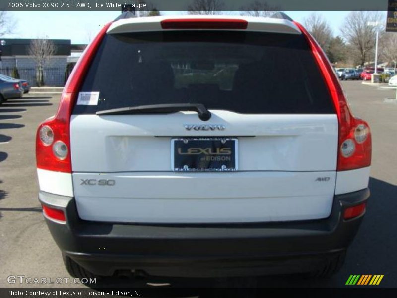 Ice White / Taupe 2006 Volvo XC90 2.5T AWD