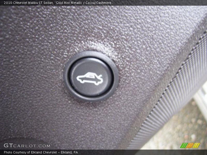 Gold Mist Metallic / Cocoa/Cashmere 2010 Chevrolet Malibu LT Sedan