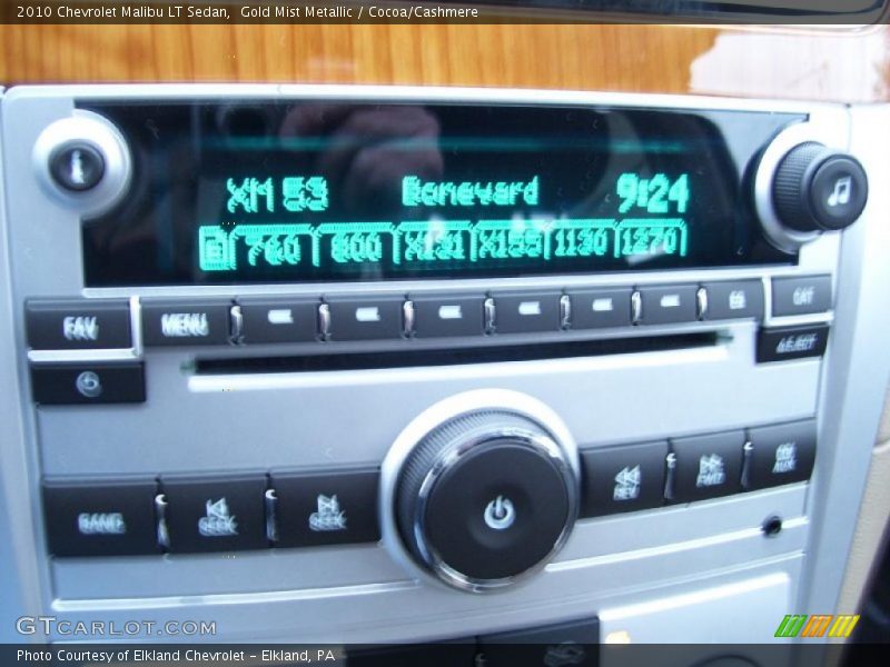 Gold Mist Metallic / Cocoa/Cashmere 2010 Chevrolet Malibu LT Sedan