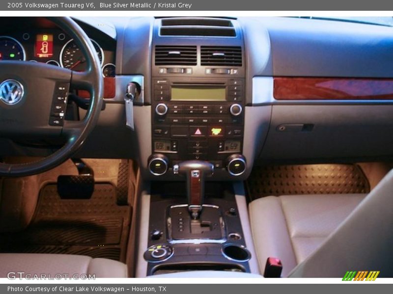 Blue Silver Metallic / Kristal Grey 2005 Volkswagen Touareg V6
