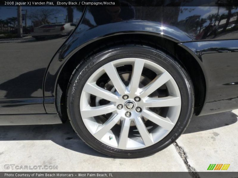 Ebony Black / Champagne/Mocha 2008 Jaguar XJ Vanden Plas