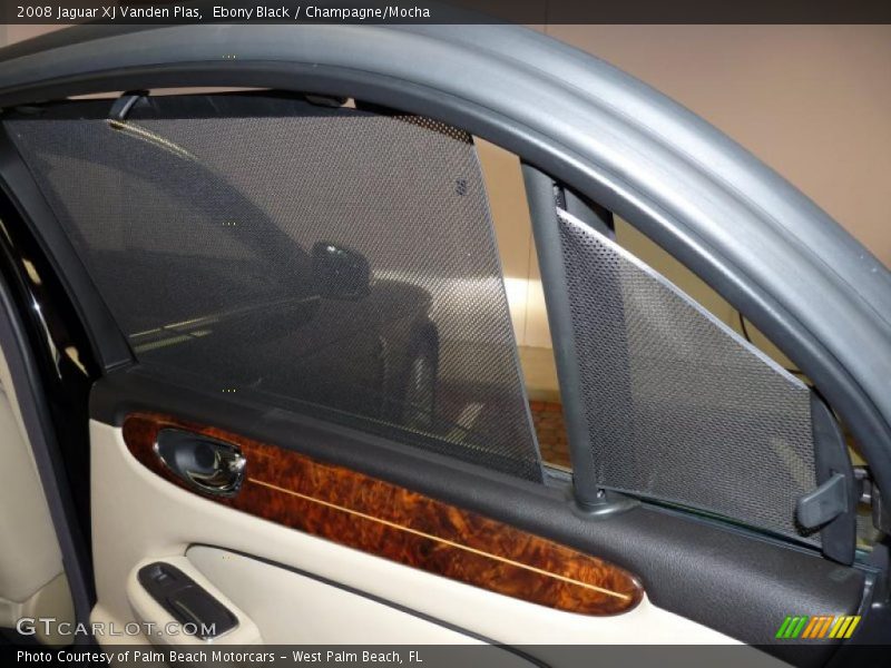 Ebony Black / Champagne/Mocha 2008 Jaguar XJ Vanden Plas