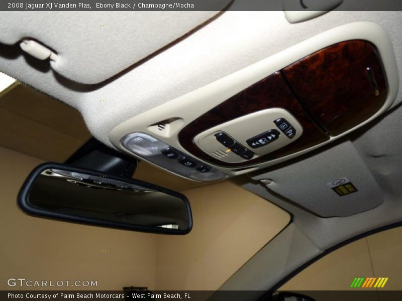 Ebony Black / Champagne/Mocha 2008 Jaguar XJ Vanden Plas