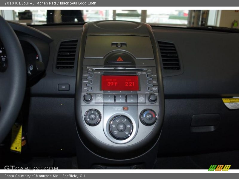 Molten Red / Black Soul Logo Cloth 2010 Kia Soul +