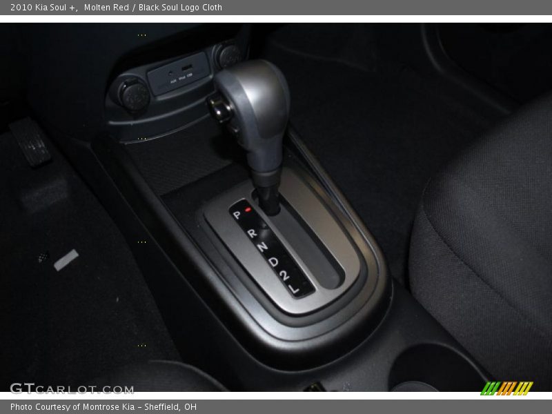 Molten Red / Black Soul Logo Cloth 2010 Kia Soul +