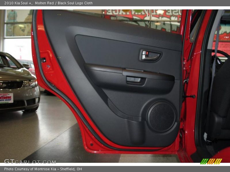 Molten Red / Black Soul Logo Cloth 2010 Kia Soul +