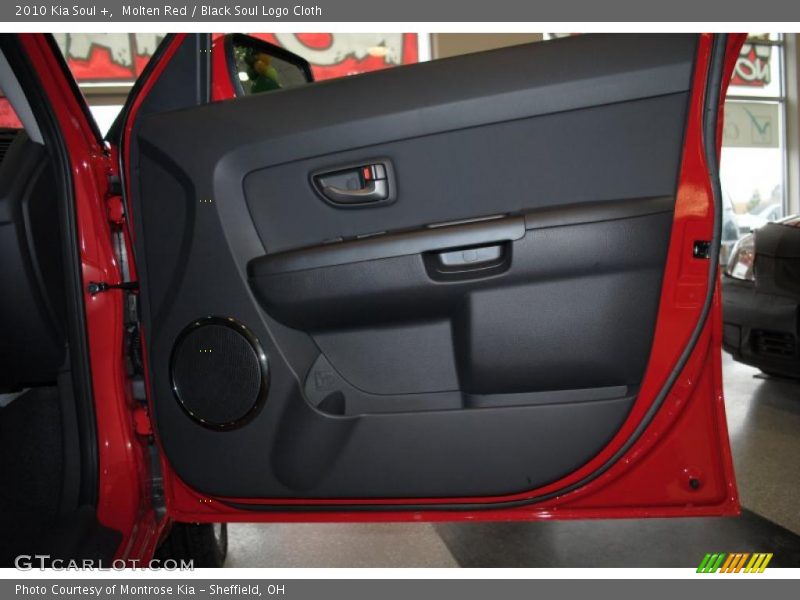 Molten Red / Black Soul Logo Cloth 2010 Kia Soul +
