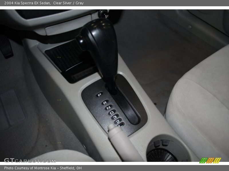 Clear Silver / Gray 2004 Kia Spectra EX Sedan