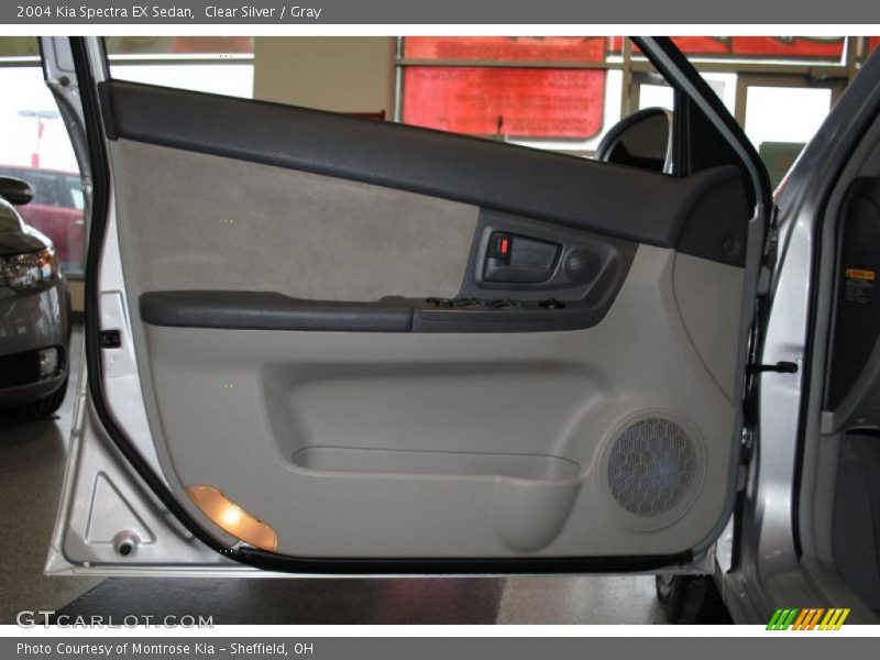 Clear Silver / Gray 2004 Kia Spectra EX Sedan