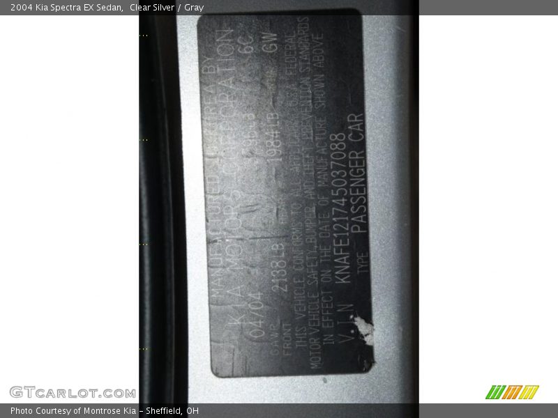 Clear Silver / Gray 2004 Kia Spectra EX Sedan