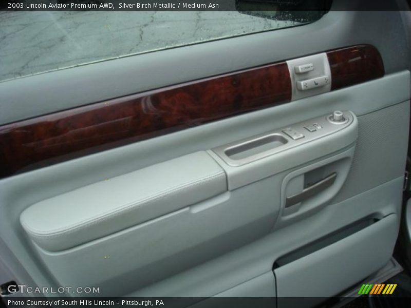 Silver Birch Metallic / Medium Ash 2003 Lincoln Aviator Premium AWD
