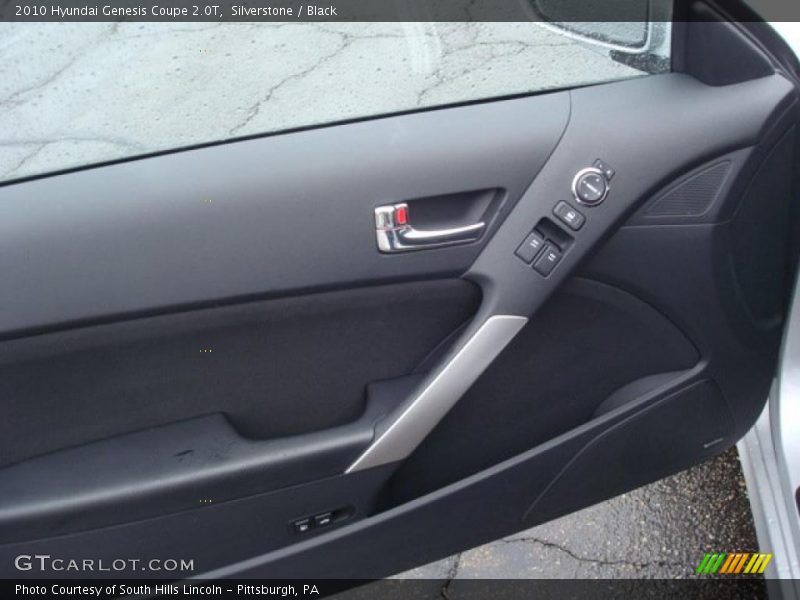 Silverstone / Black 2010 Hyundai Genesis Coupe 2.0T
