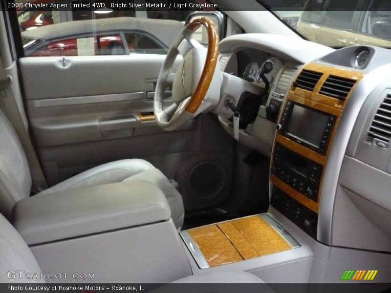 Bright Silver Metallic / Light Graystone 2008 Chrysler Aspen Limited 4WD