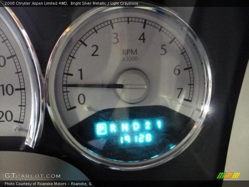 Bright Silver Metallic / Light Graystone 2008 Chrysler Aspen Limited 4WD