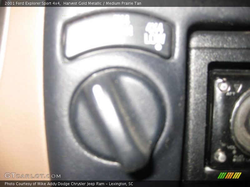 Harvest Gold Metallic / Medium Prairie Tan 2001 Ford Explorer Sport 4x4